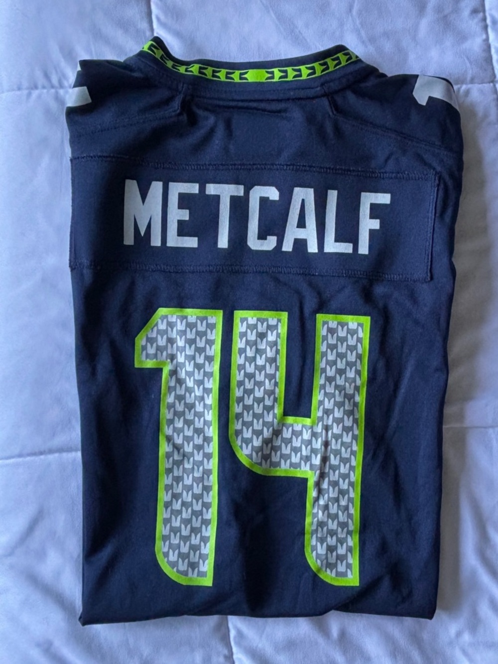 Nike DK Metcalf Seattle Seahawks Jersey Youth XL/Women’s Small